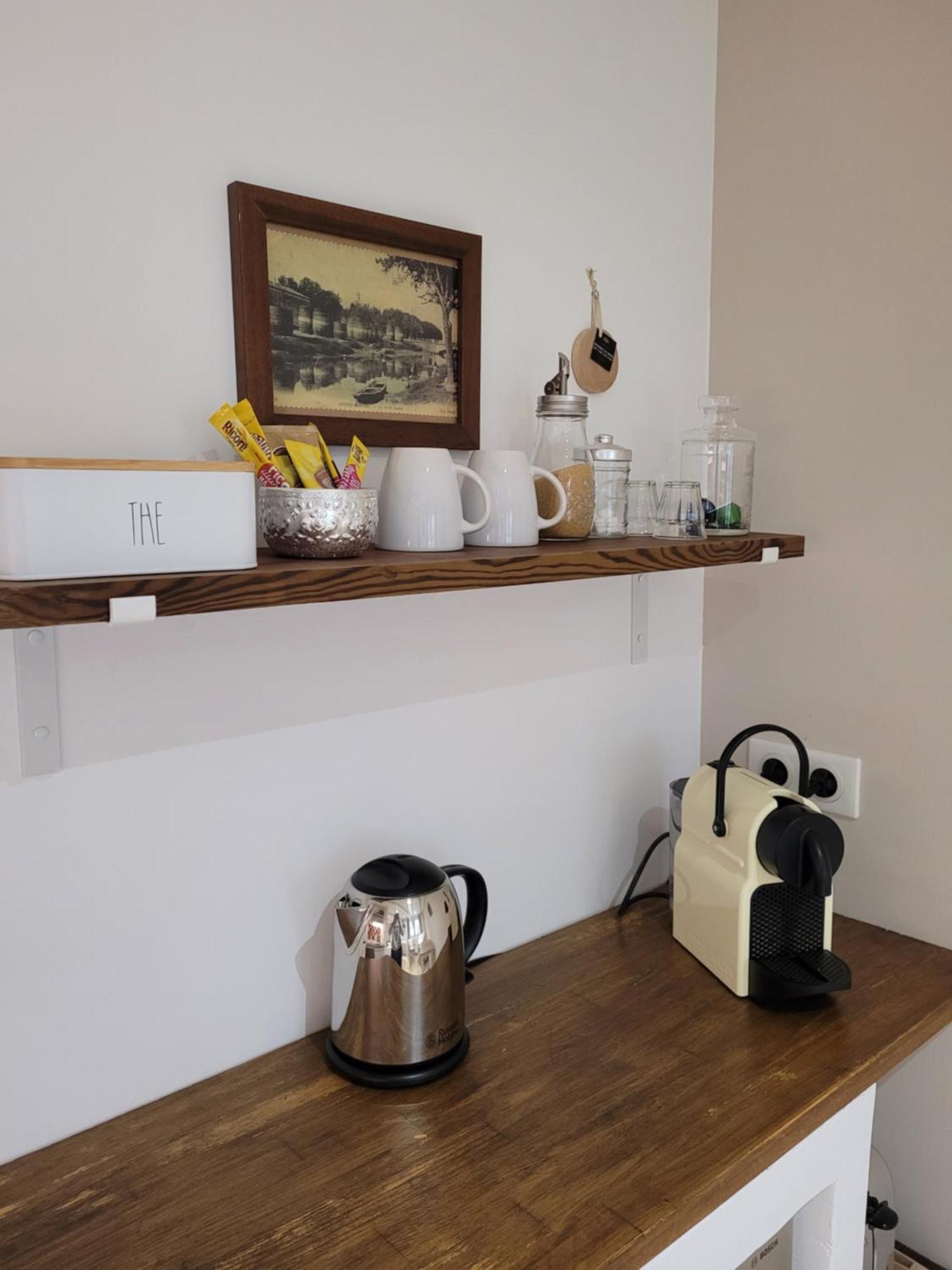 La Maison Blanche Intra-Muros Free Parking Aigues-Mortes Rom bilde
